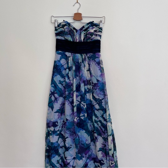 Laundry Maxi Gown - Picture 2 of 8